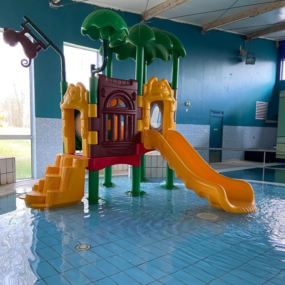 Chaleureux Dans Domaine Privé * Signy-le-Petit