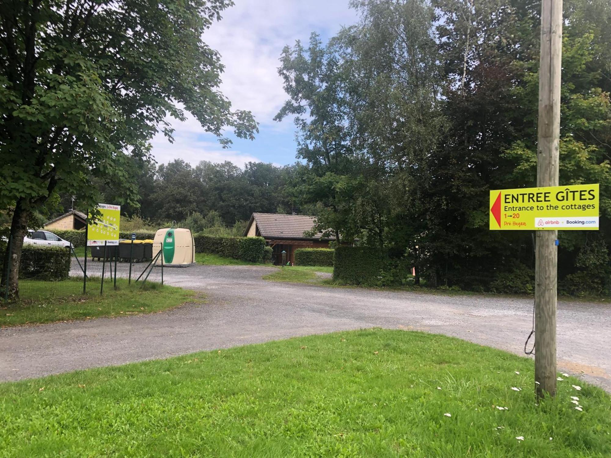 Chaleureux Dans Domaine Privé Signy-le-Petit